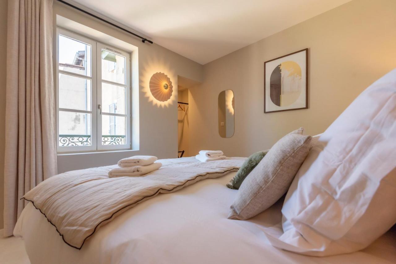 Le Cosy Chic . Proche Gare . Centre-Ville Macon . Neuf . Climatisation . Design . Wifi . Ngoại thất bức ảnh
